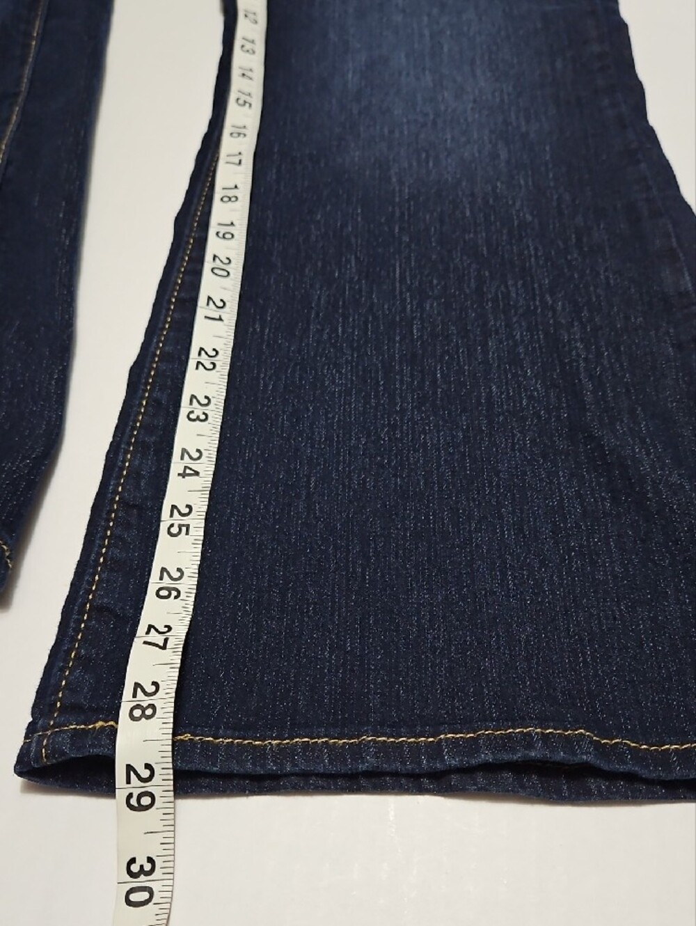 Levi's Dark Blue Mid Rise Bootcut Women's Stretch Jeans Size 20S 35x30 - Picture 9 of 13